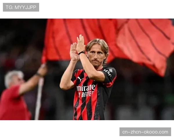 特写：36岁的莫德里奇如何在防守中阅读比赛，指挥年轻队友换位补防